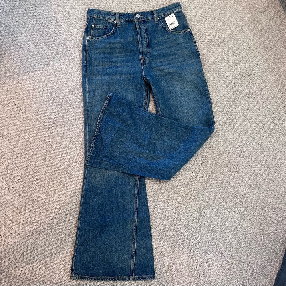 NEW WITH TAGS!! Free People New Dawn Flare Jeans